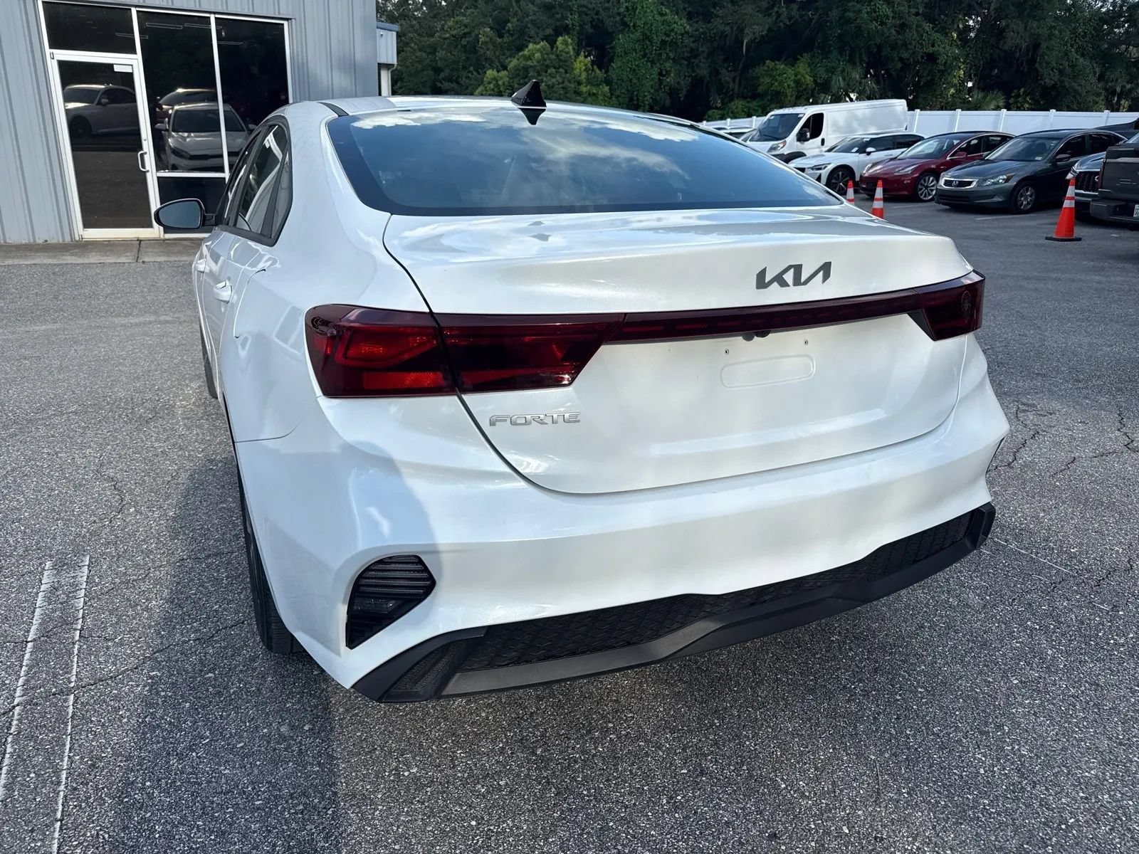 Used 2023 Kia Forte LXS FWD image 10