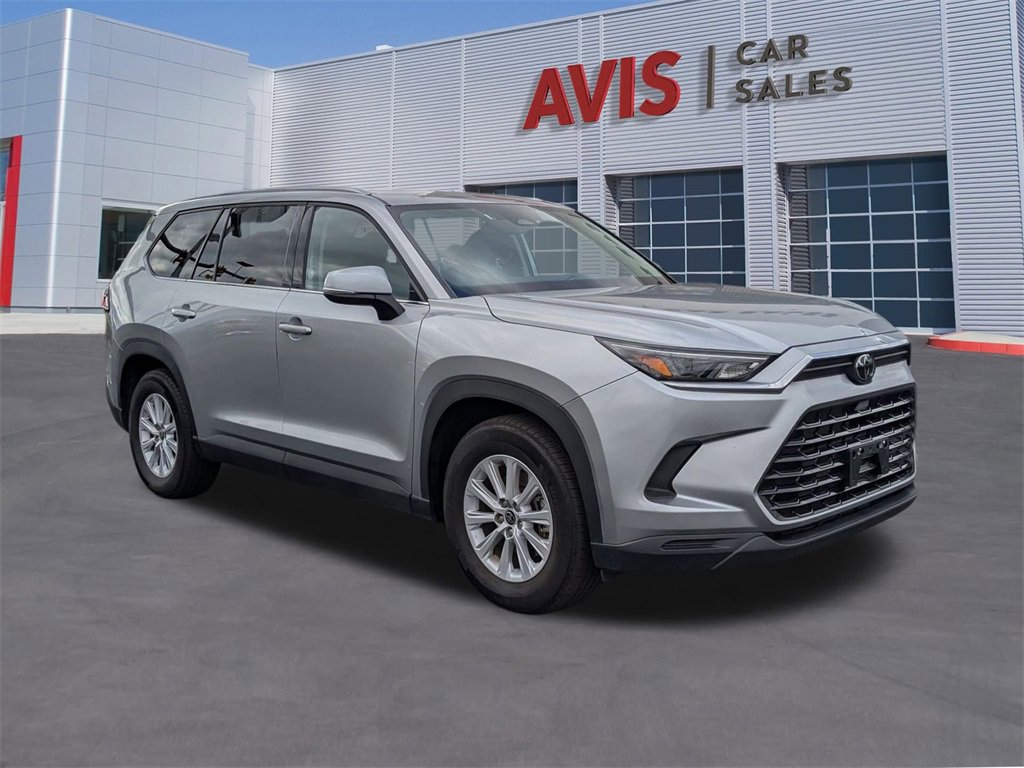 Used 2025 Toyota Grand Highlander AWD image 11