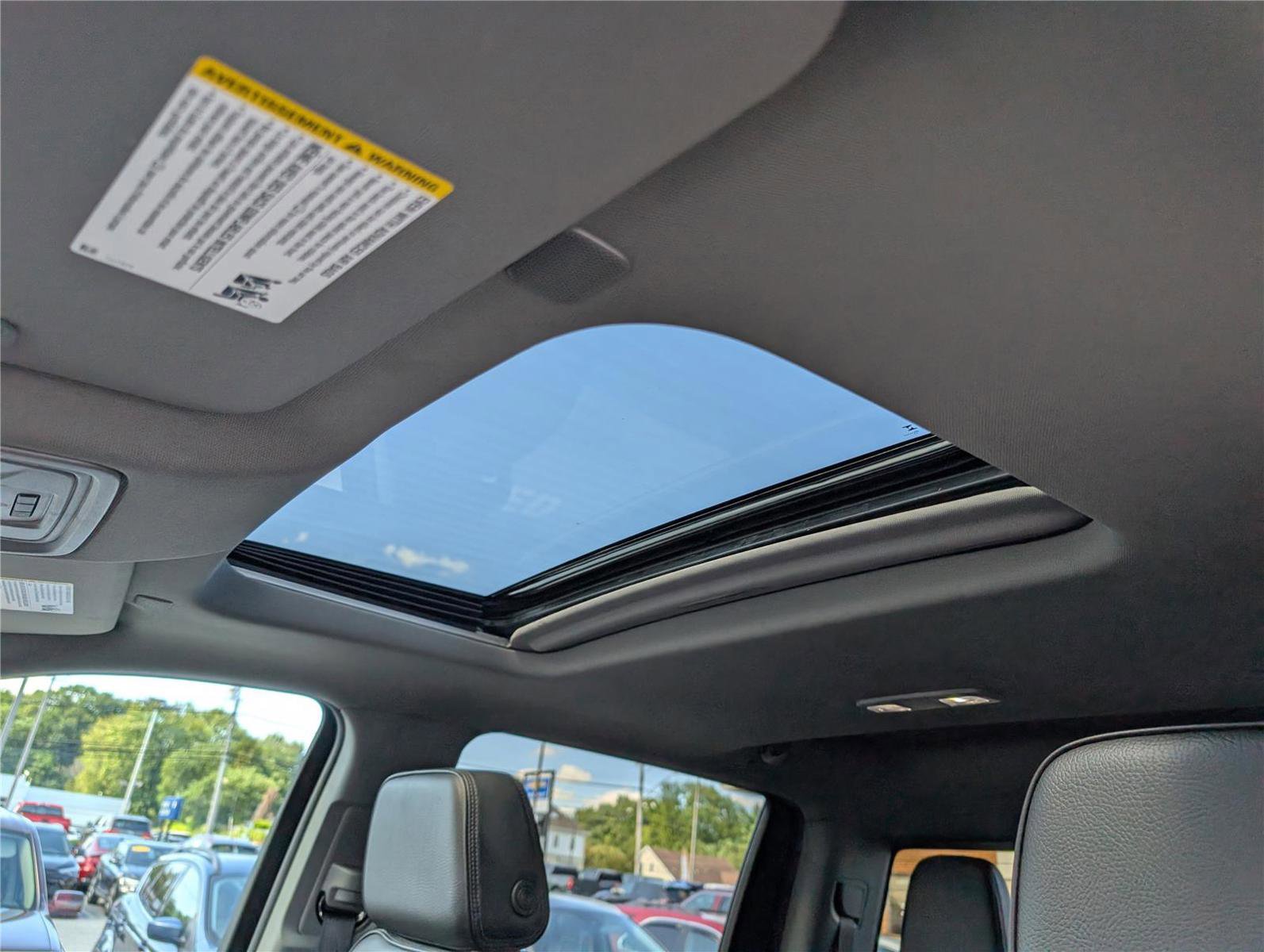 Used 2024 GMC Sierra 3500 Denali w/ Technology Package image 35