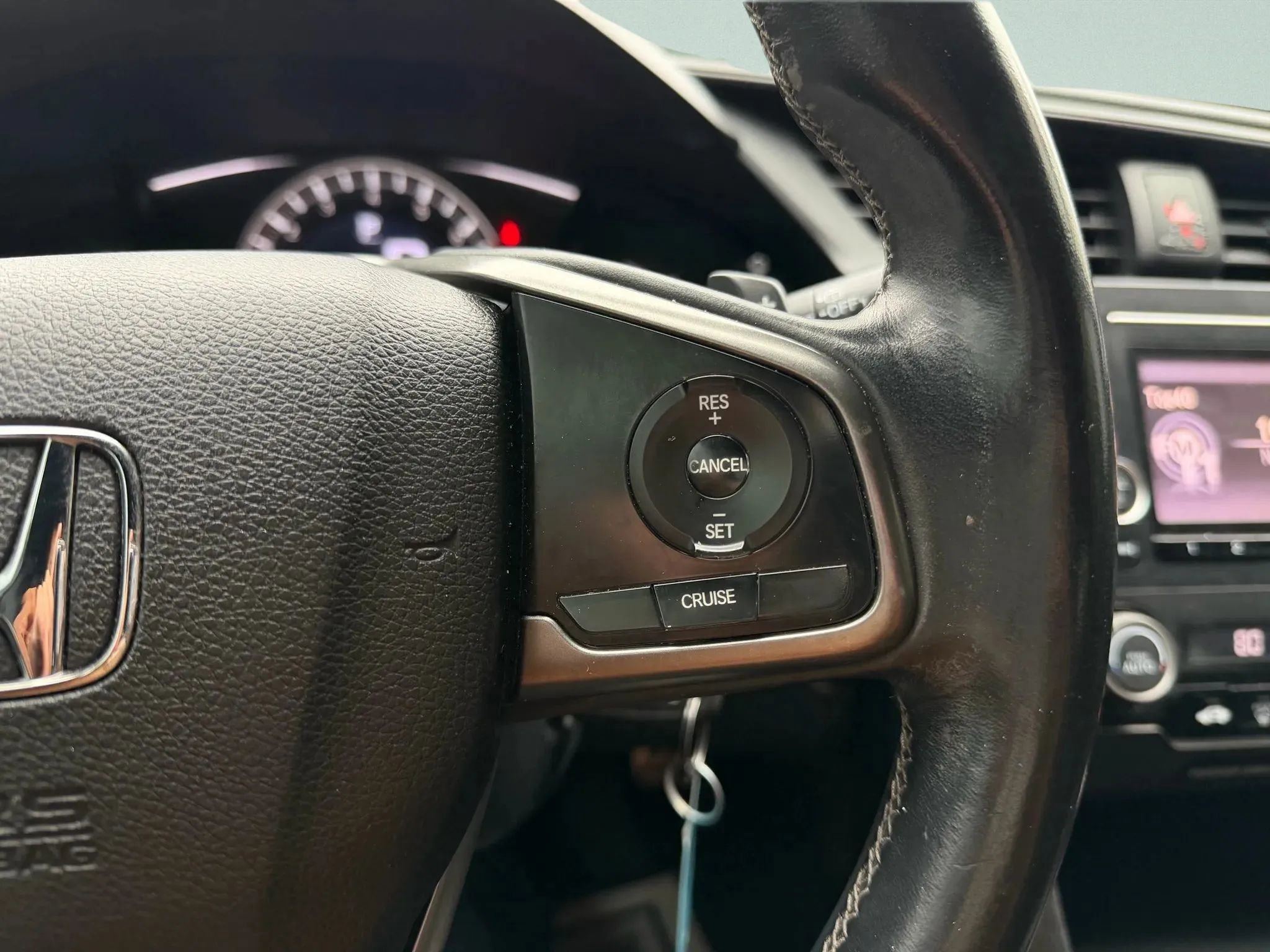 Used 2017 Honda Civic Sport image 21
