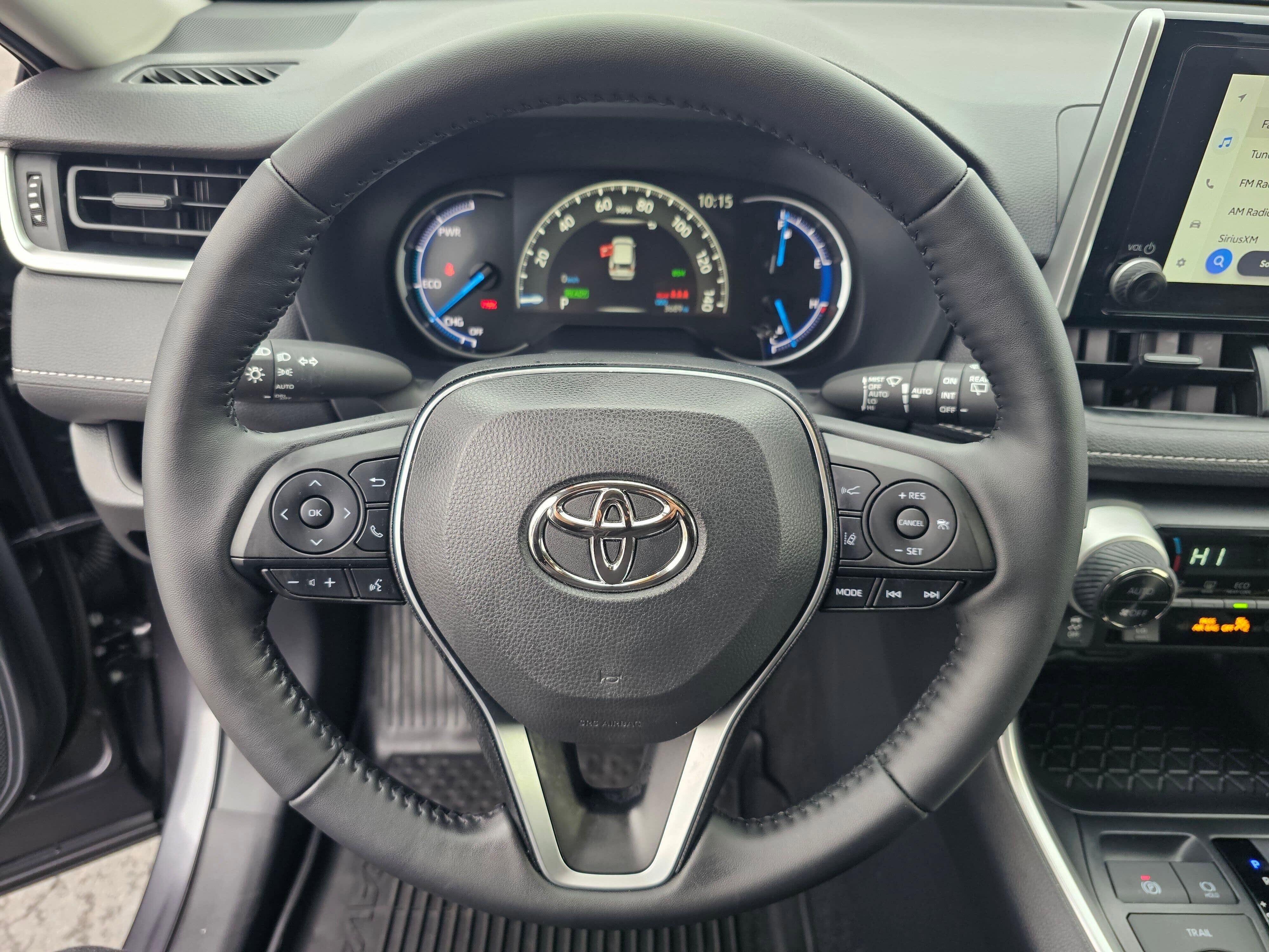 Used 2025 Toyota RAV4 XLE w/ Convenience Package image 22