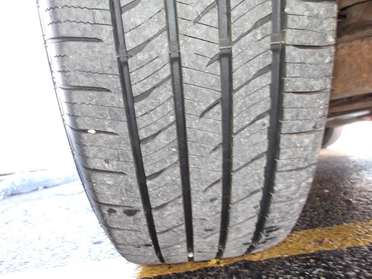 Used 2011 GMC Terrain SLE image 25