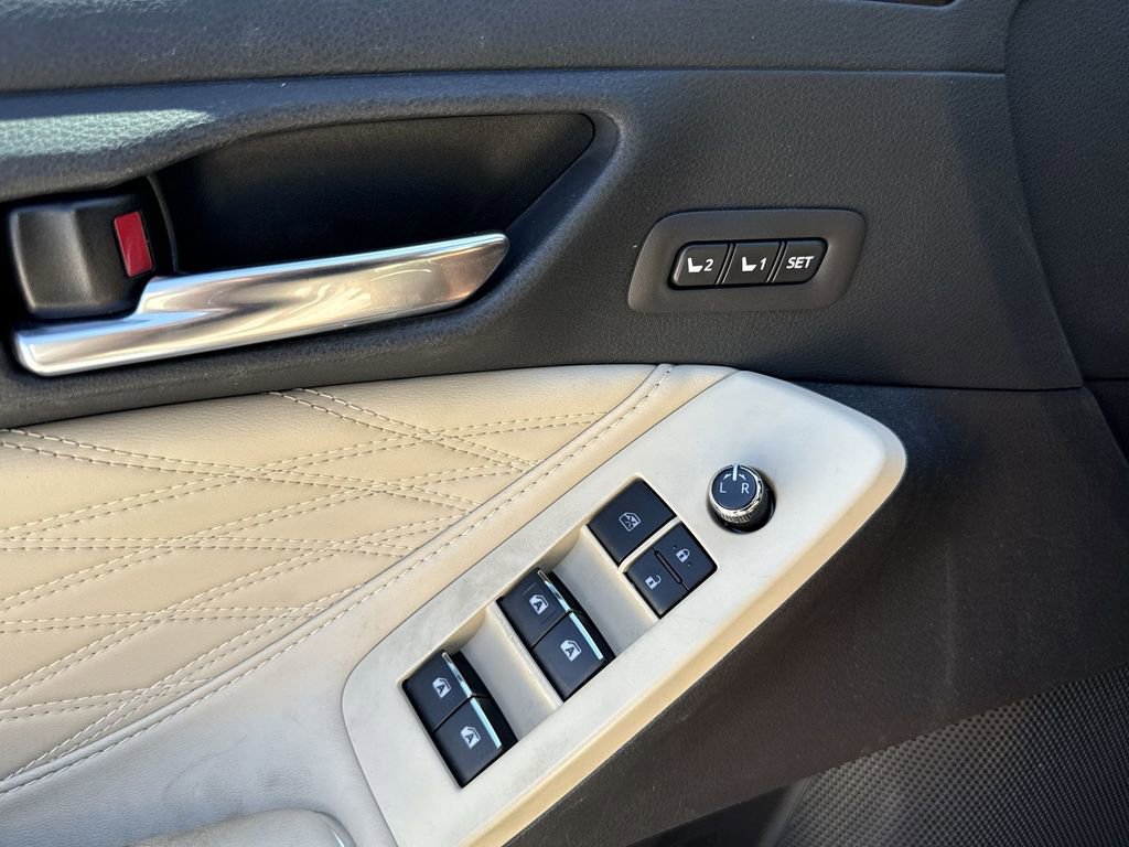 Used 2019 Toyota Avalon Limited w/ Advanced Safety Package FWD image 29