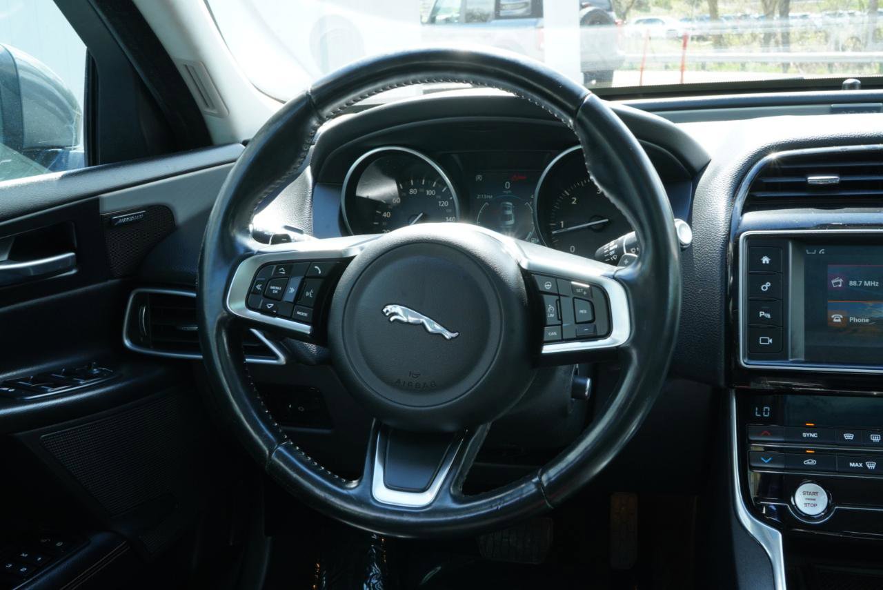 Used 2018 Jaguar XE Prestige AWD/4WD image 51