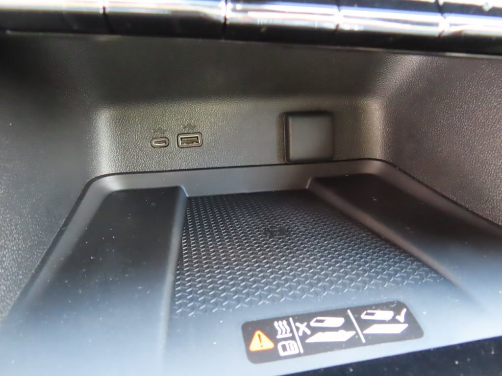 New 2026 Chevrolet Traverse RS AWD/4WD image 12
