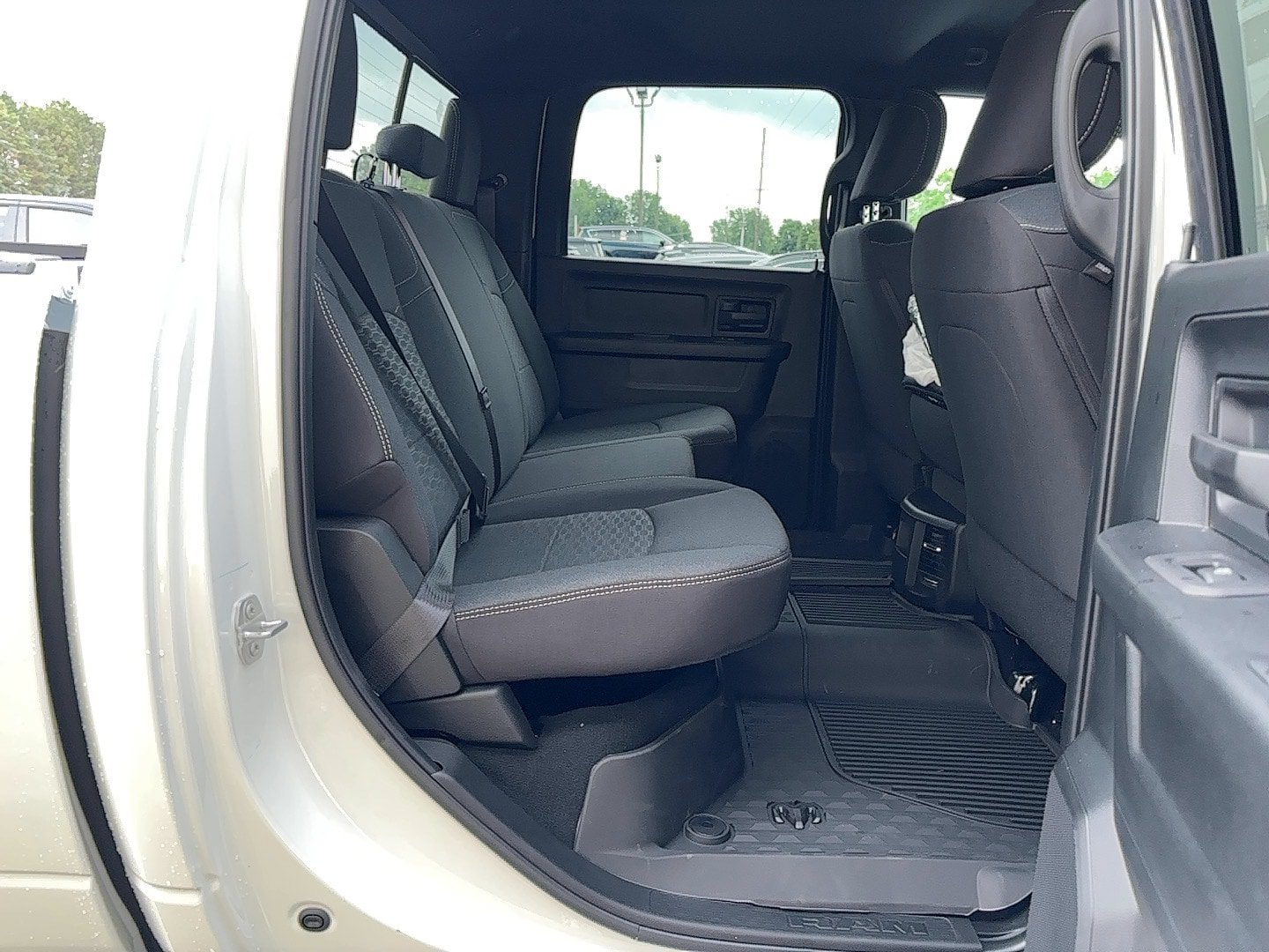 New 2026 RAM 3500 Tradesman AWD/4WD image 11