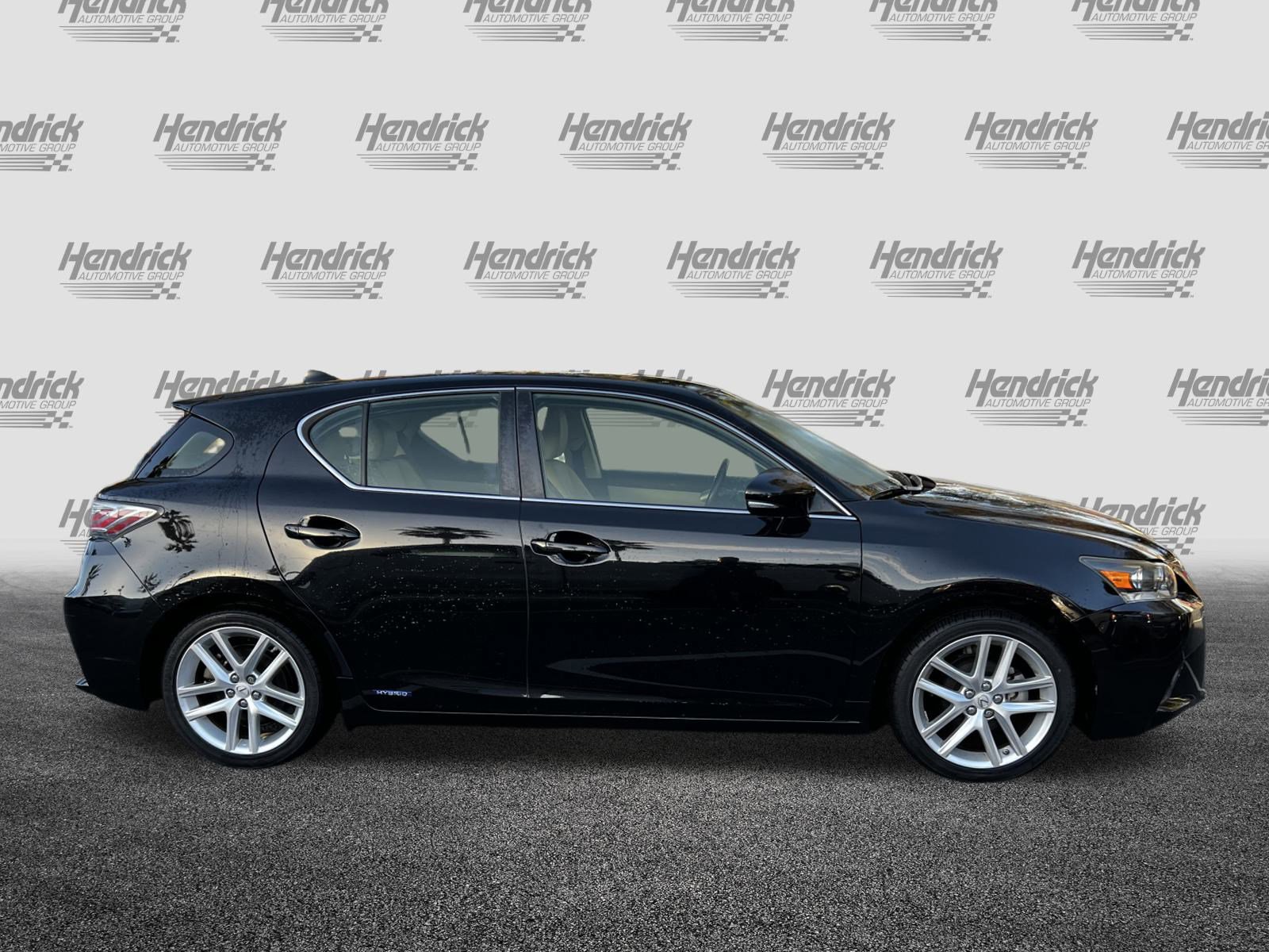 Used 2015 Lexus CT 200h w/ Navigation Package image 10