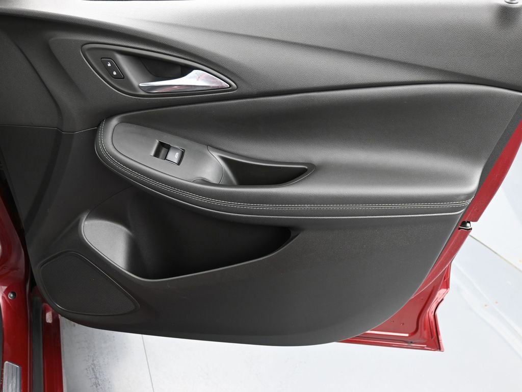 Used 2023 Buick Encore GX Select w/ Sport Touring Package image 17