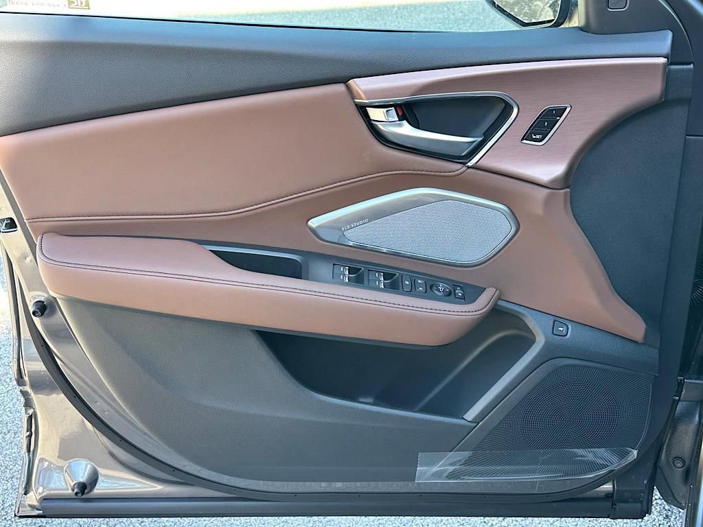 New 2025 Acura RDX w/ Technology Package image 9