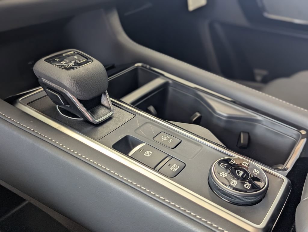 New 2026 Nissan Pathfinder SV image 24