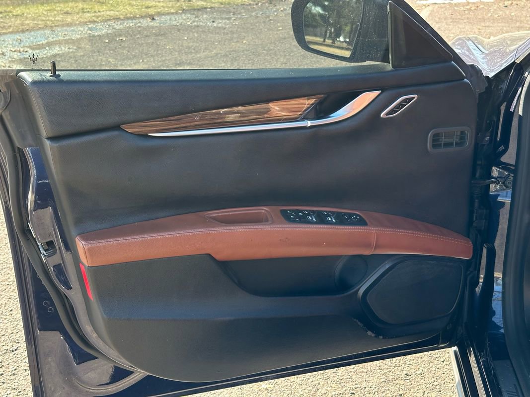 Used 2018 Maserati Ghibli S image 22