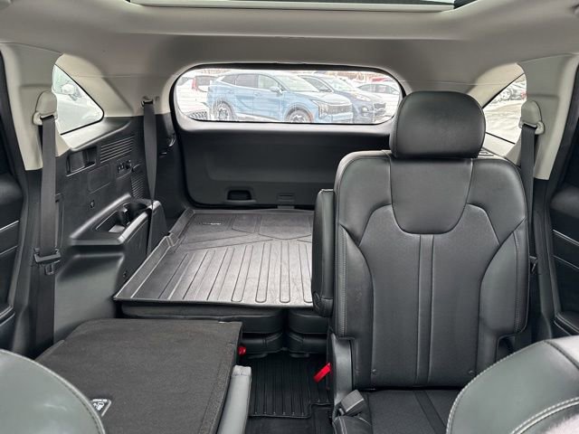 Used 2023 Kia Sorento SX image 37