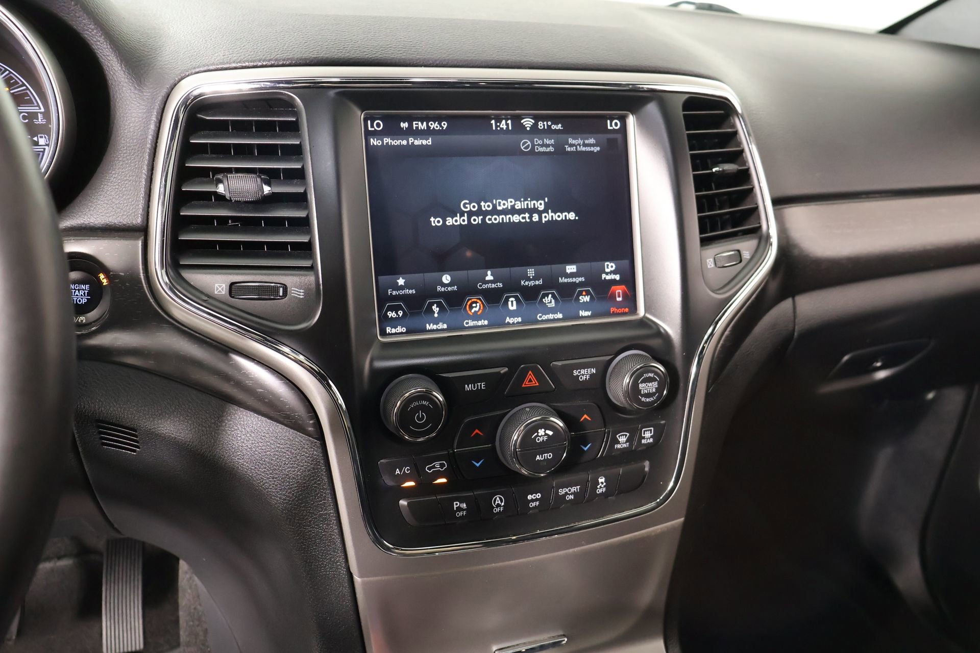 Used 2018 Jeep Grand Cherokee Altitude image 5