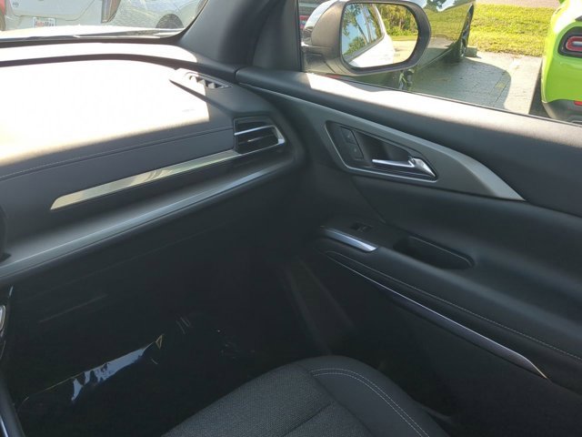 Used 2024 Chevrolet Traverse LT image 17