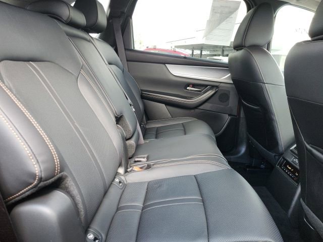 Certified 2025 MAZDA CX-70 3.3 Turbo w/ Preferred Package AWD/4WD image 26