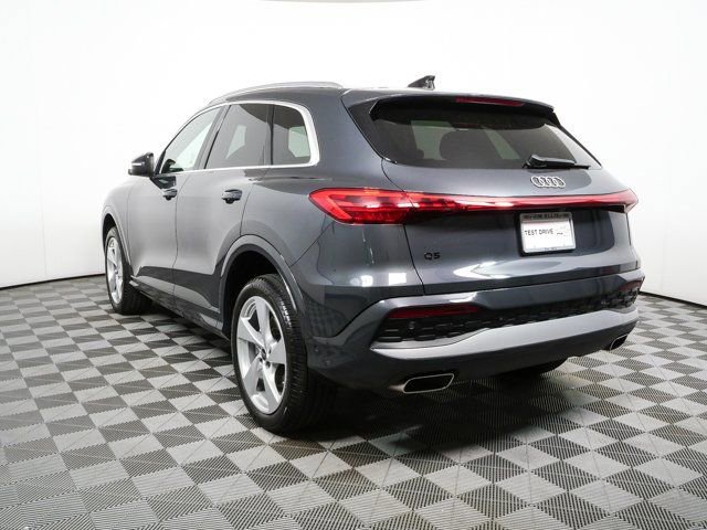 Used 2025 Audi Q5 Premium Plus w/ Premium Plus AWD/4WD image 31