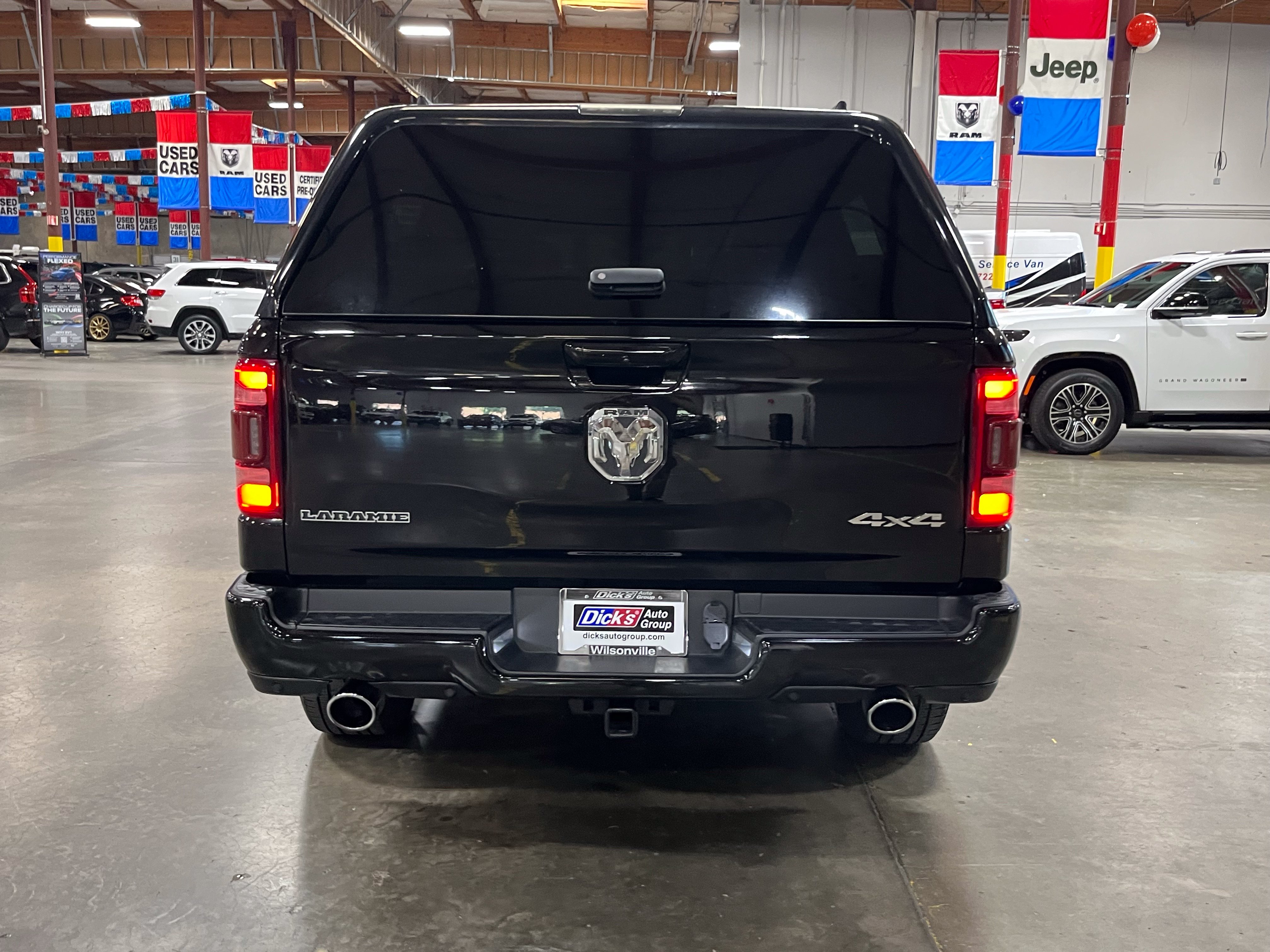 Used 2023 RAM 1500 Laramie AWD/4WD image 4