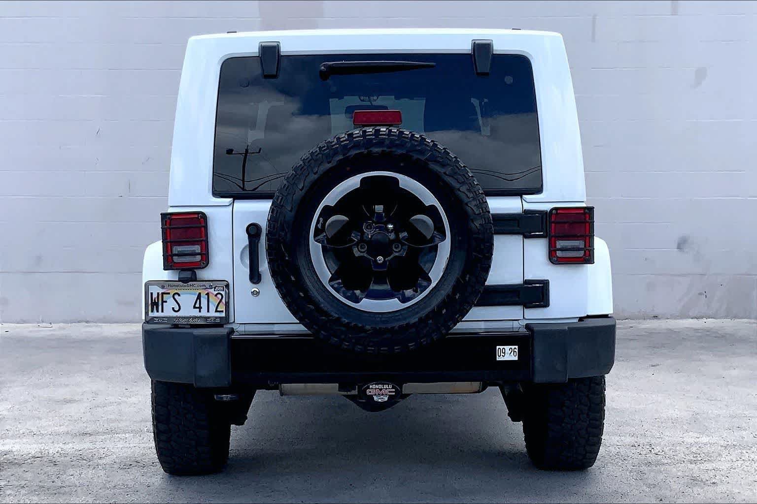 Used 2014 Jeep Wrangler Sahara AWD/4WD image 5
