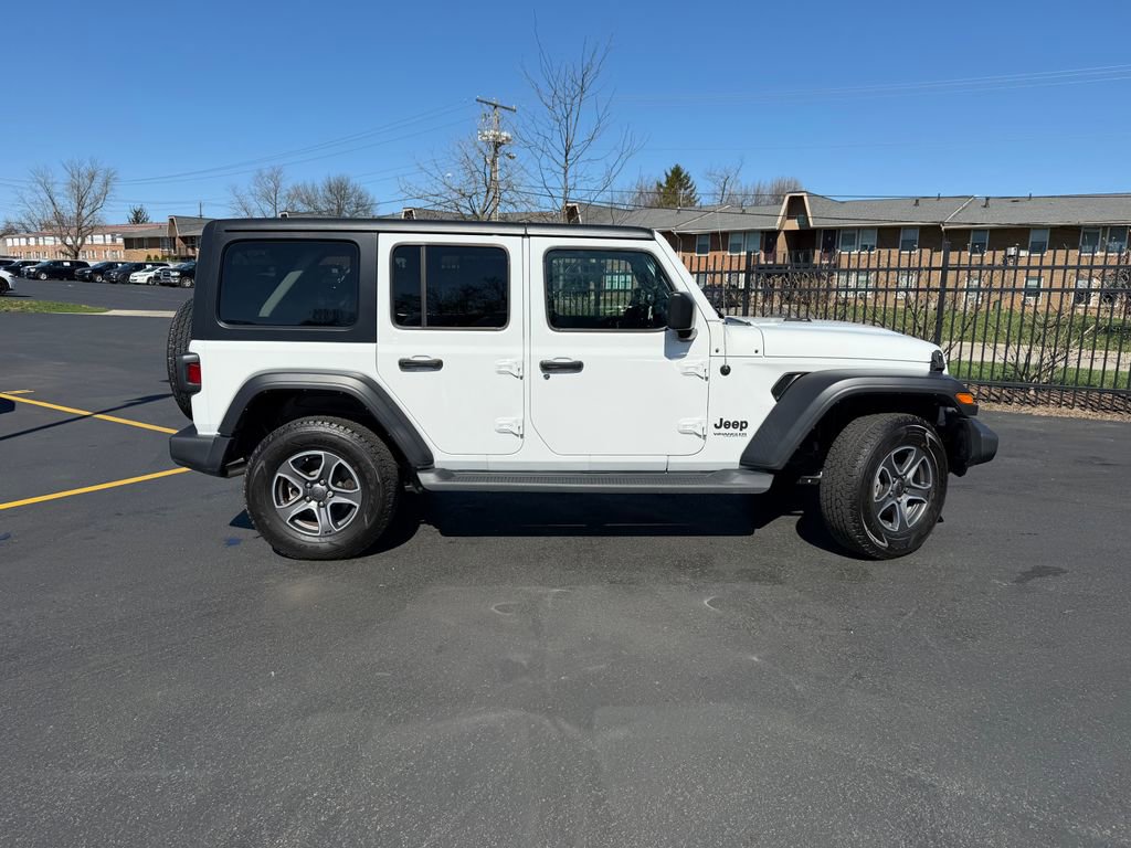 Used 2022 Jeep Wrangler Unlimited Sport w/ Technology Group image 8