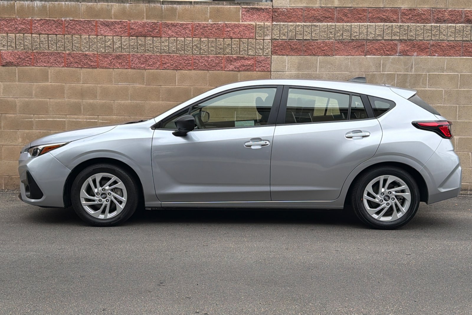 Used 2024 Subaru Impreza 2.0i AWD/4WD image 7