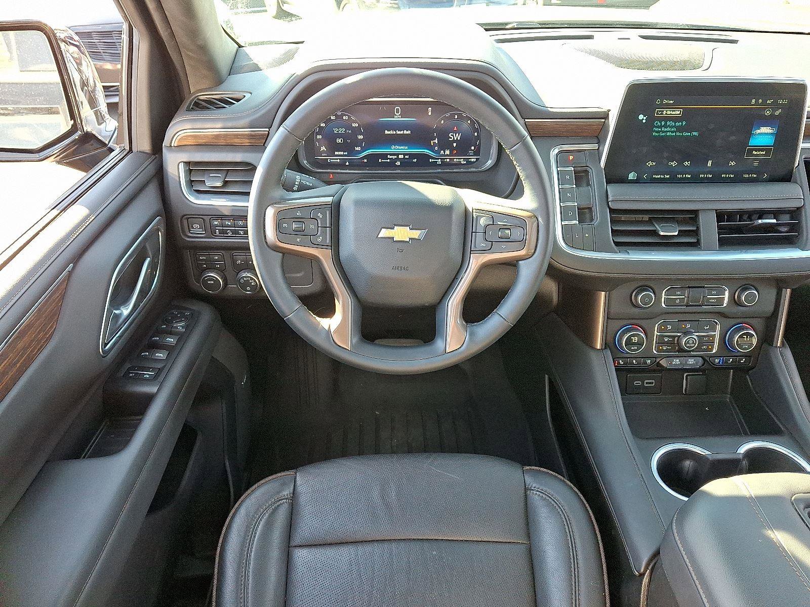 Used 2023 Chevrolet Suburban High Country image 12