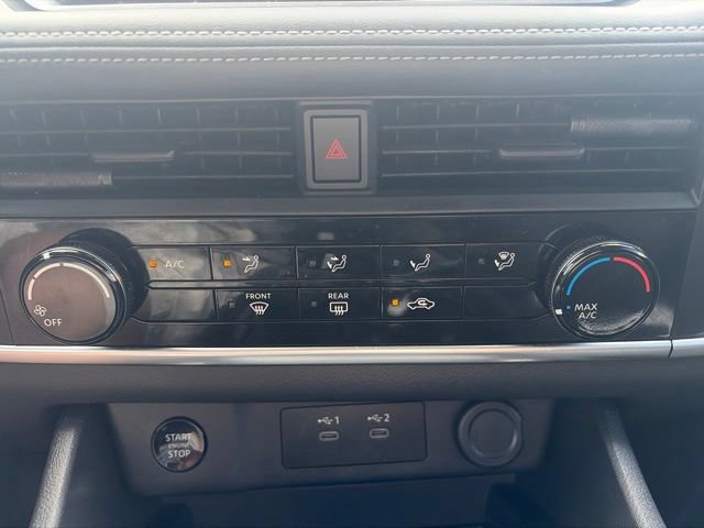 Used 2026 Nissan Rogue S FWD image 33