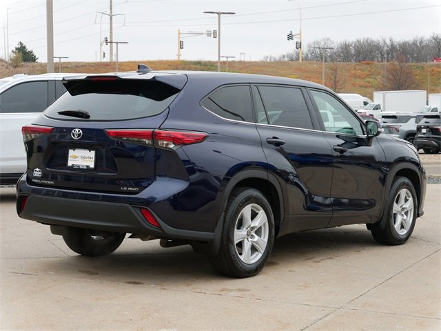 Used 2020 Toyota Highlander LE image 7