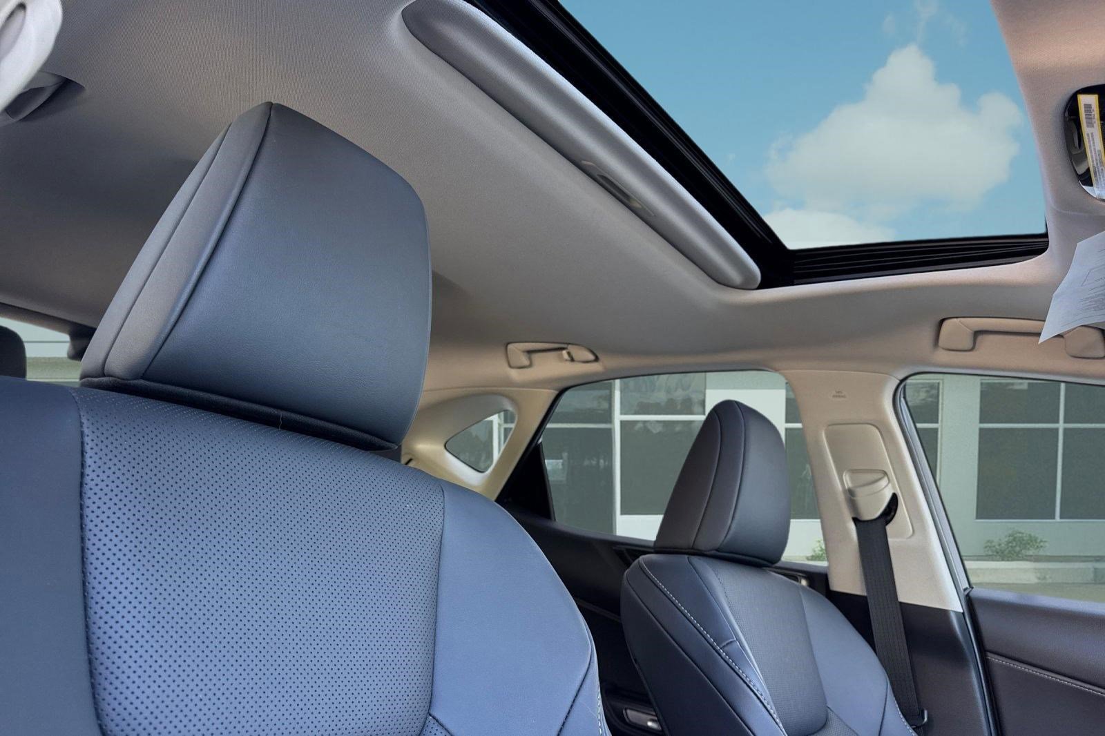 Used 2025 Lexus NX 350h AWD w/ Cold Area Package image 17