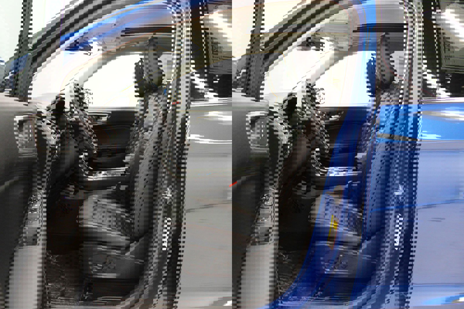 Used 2022 Ford Edge SEL w/ Convenience Package image 16