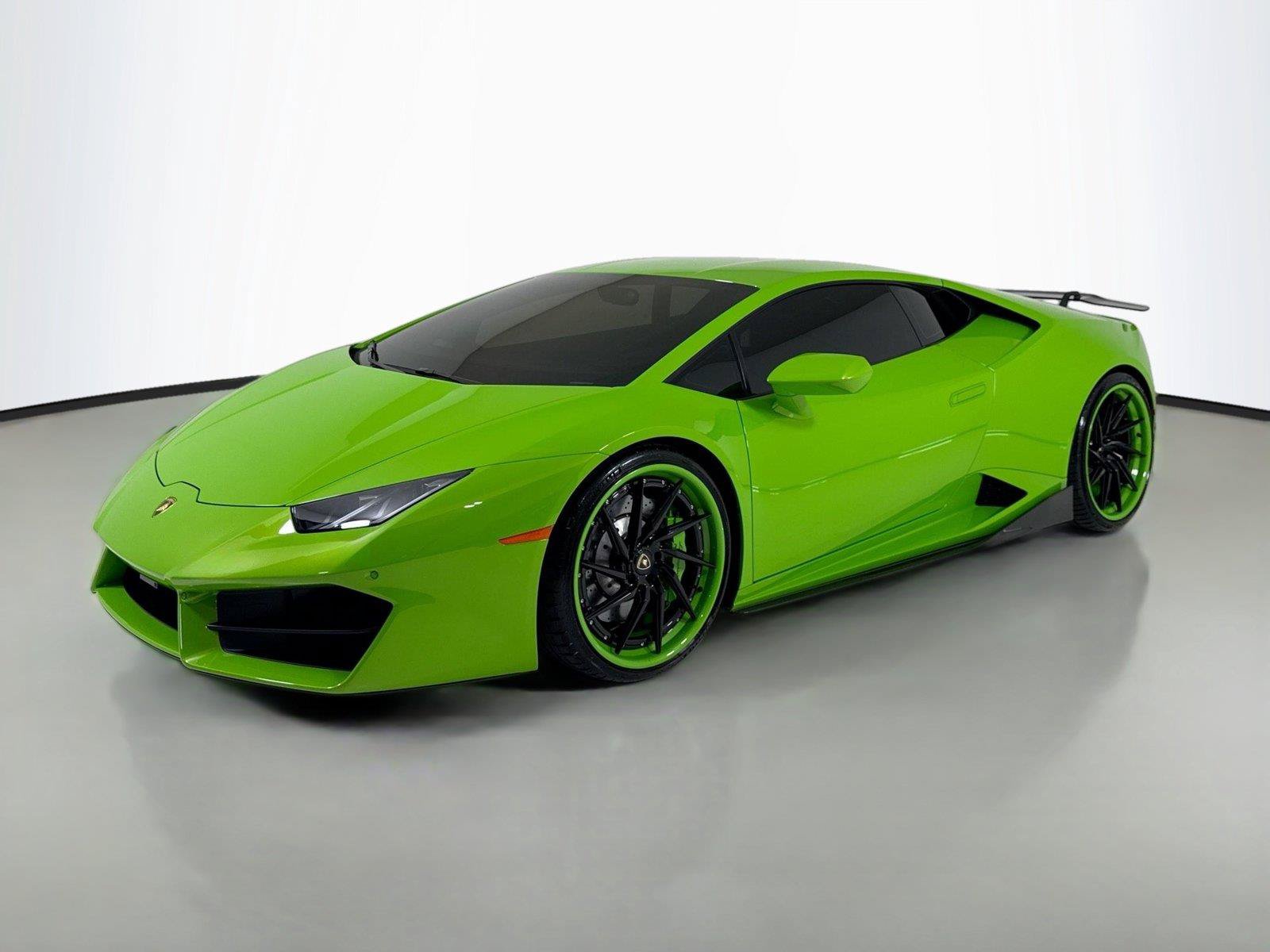 Used 2017 Lamborghini Huracan LP 580-2 RWD image 9