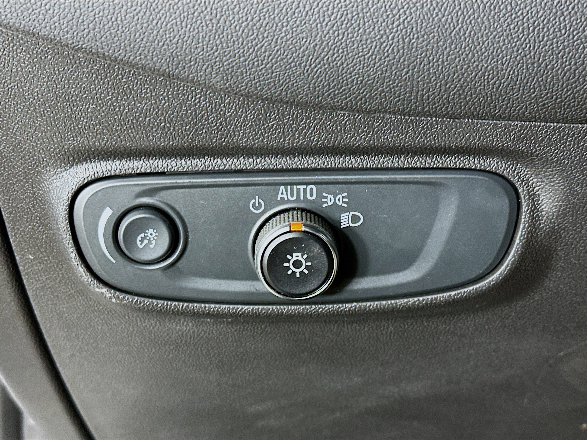 Used 2024 Chevrolet Equinox LT image 17