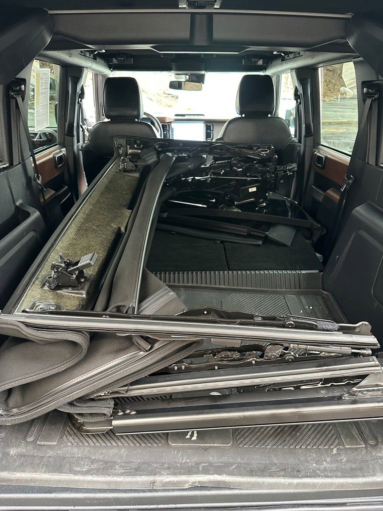 Used 2023 Ford Bronco Outer Banks image 40
