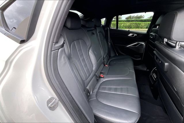 Used 2020 BMW X6 xDrive40i w/ Executive Package image 25
