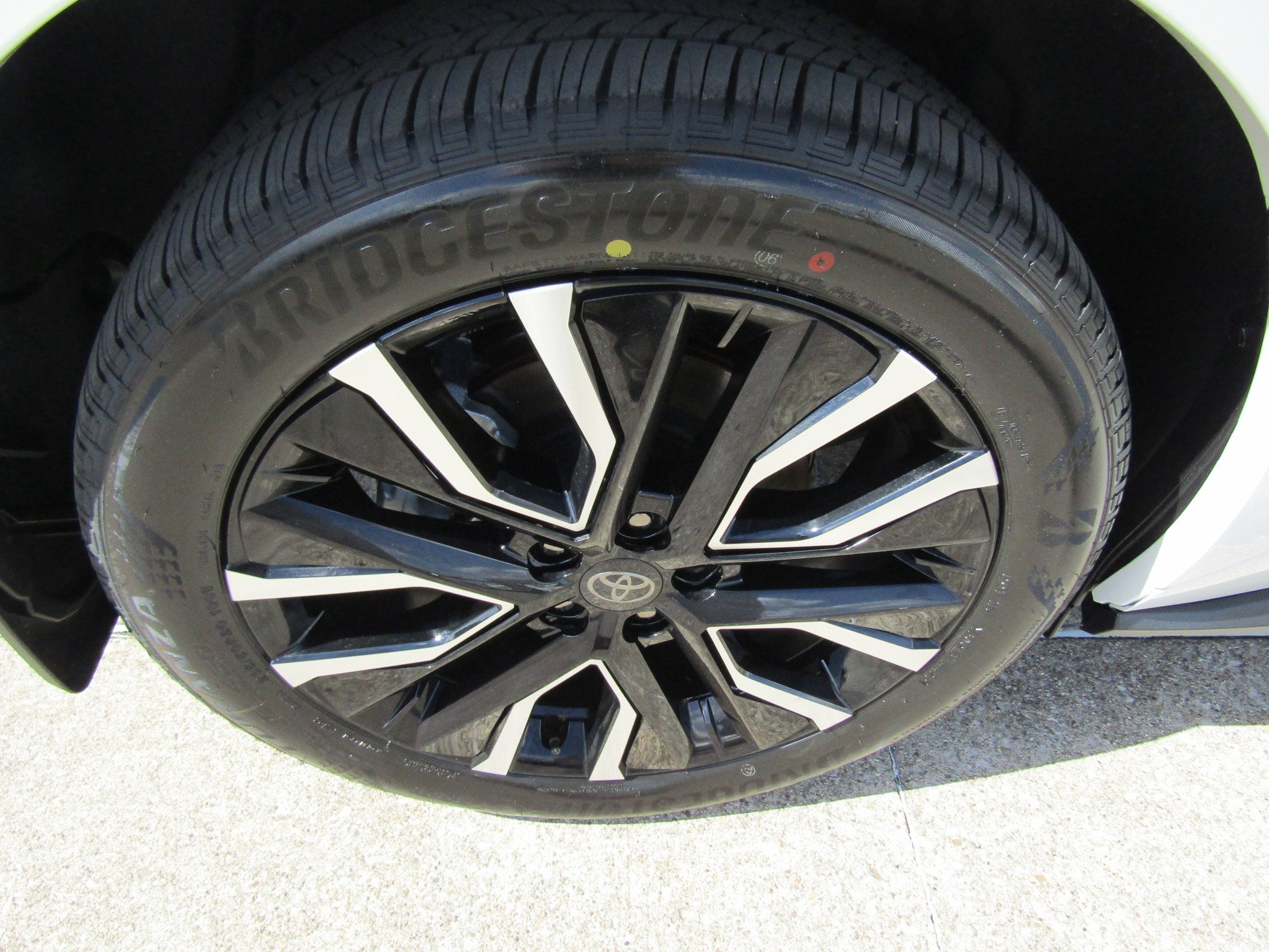 Used 2026 Toyota bZ AWD/4WD image 11