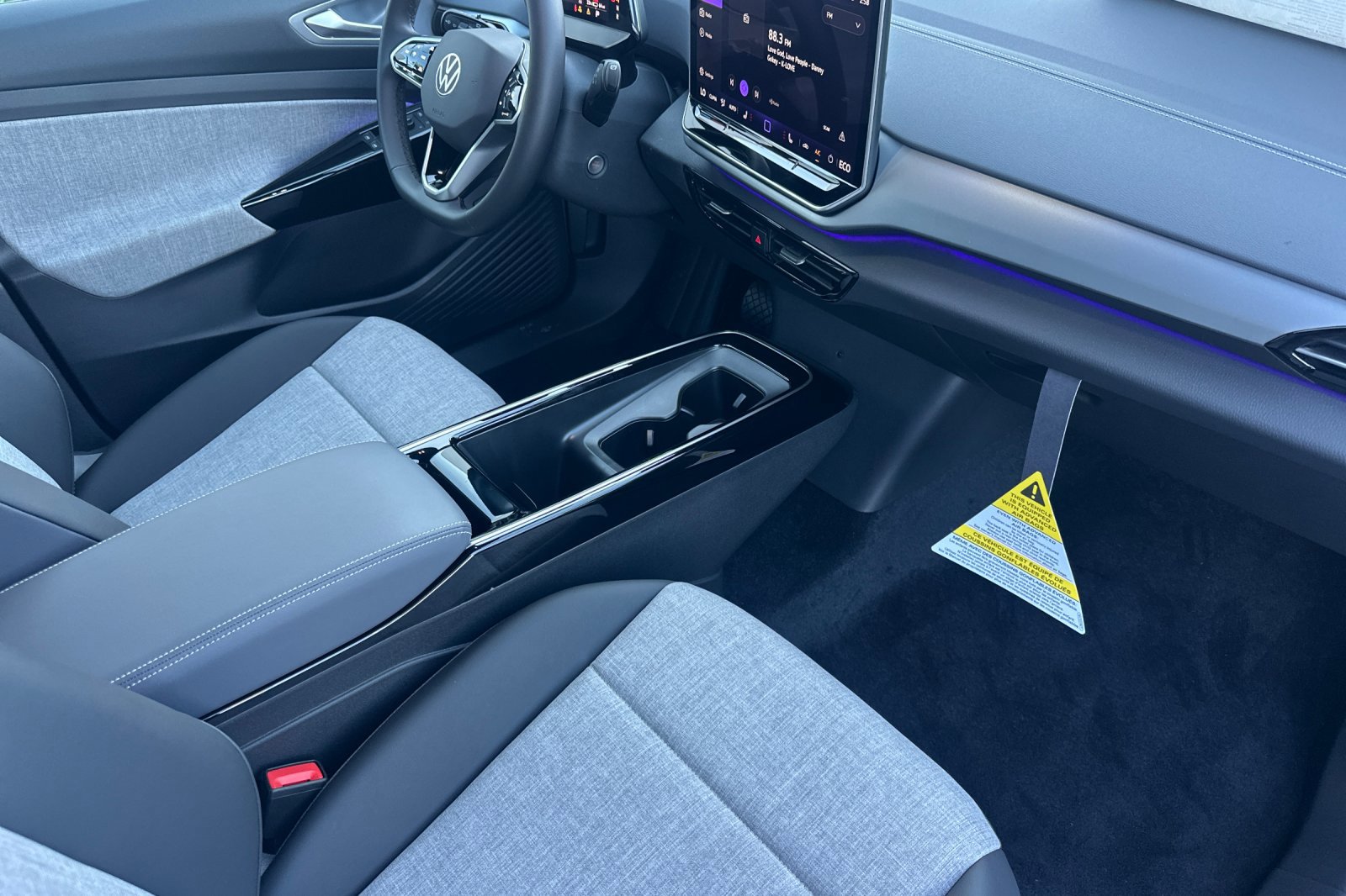 New 2025 Volkswagen ID.4 Pro image 16