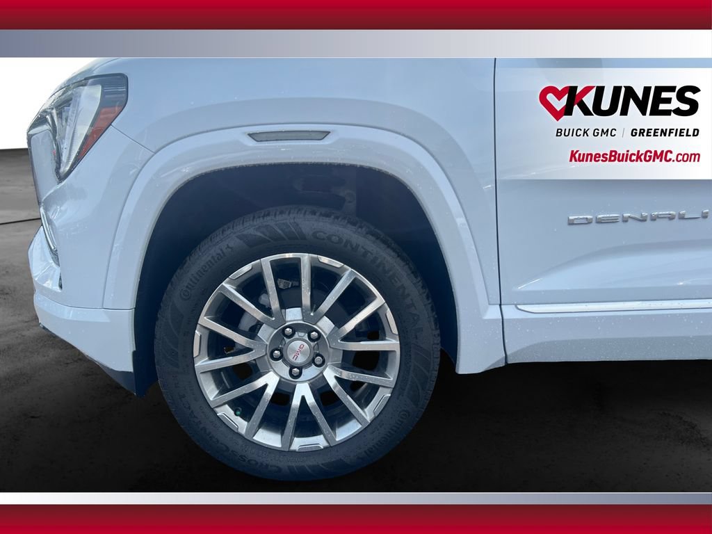 New 2026 GMC Terrain Denali w/ LPO, Floor Liner Package AWD/4WD image 11