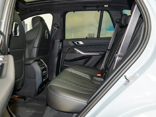 Used 2024 BMW X5 M Competition w/ Executive Package AWD/4WD image 22
