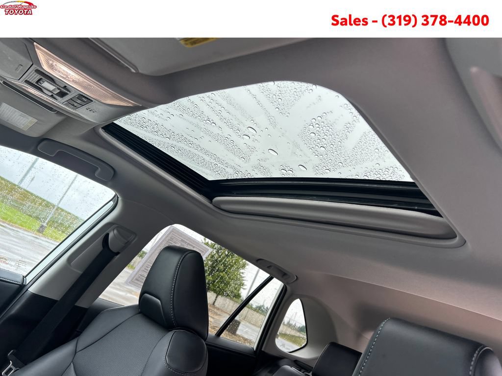 Certified 2022 Toyota RAV4 Limited AWD/4WD image 19