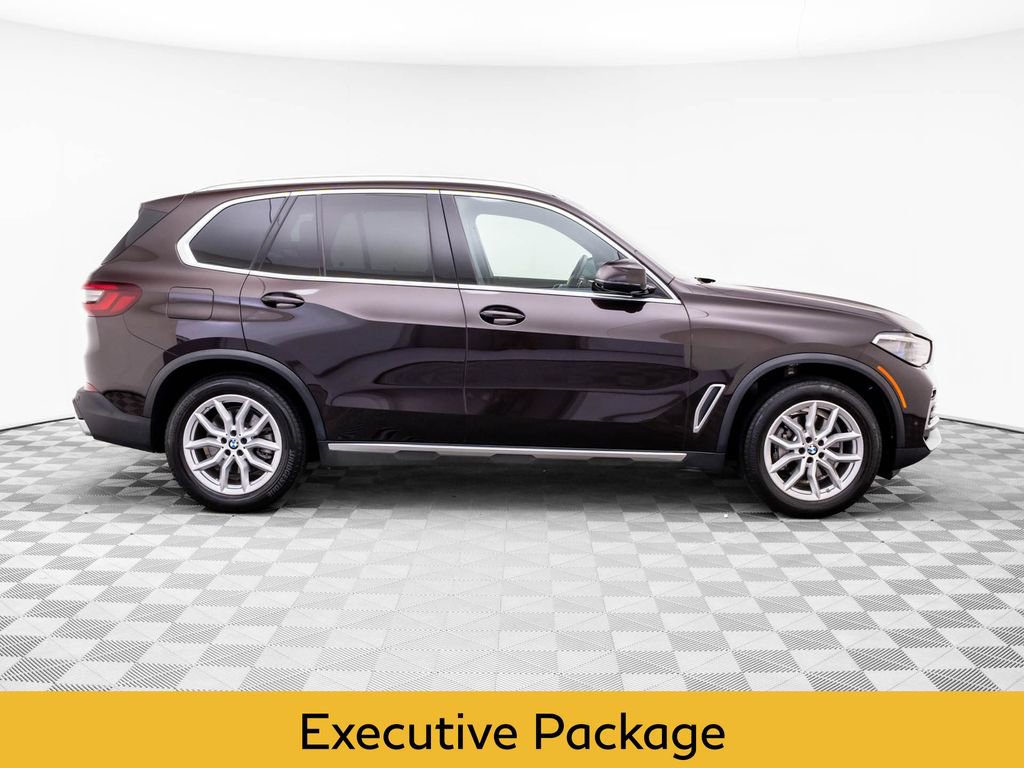 Used 2023 BMW X5 xDrive40i w/ Executive Package image 7