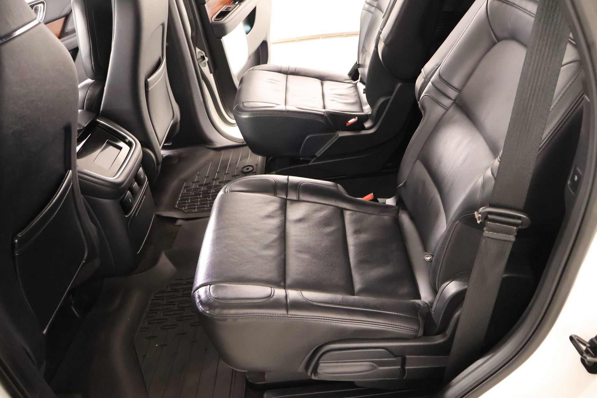 Used 2023 Lincoln Navigator Reserve image 13