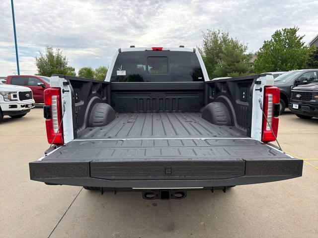 New 2026 Ford F250 Lariat w/ Black Appearance Package AWD/4WD image 8