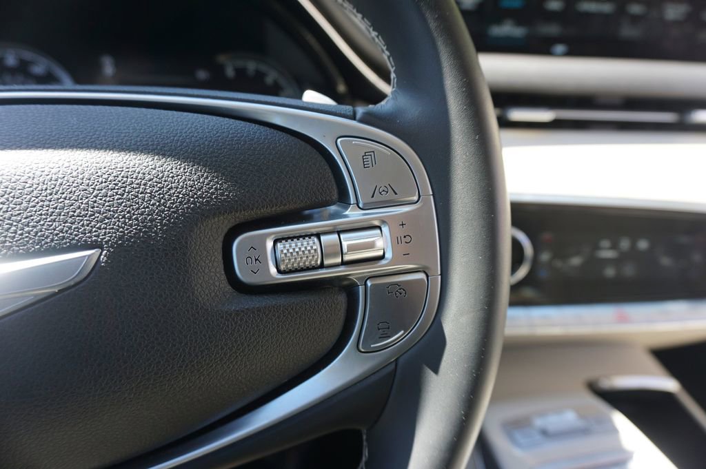 Used 2023 Genesis GV70 2.5T Advanced w/ Advanced Package image 9