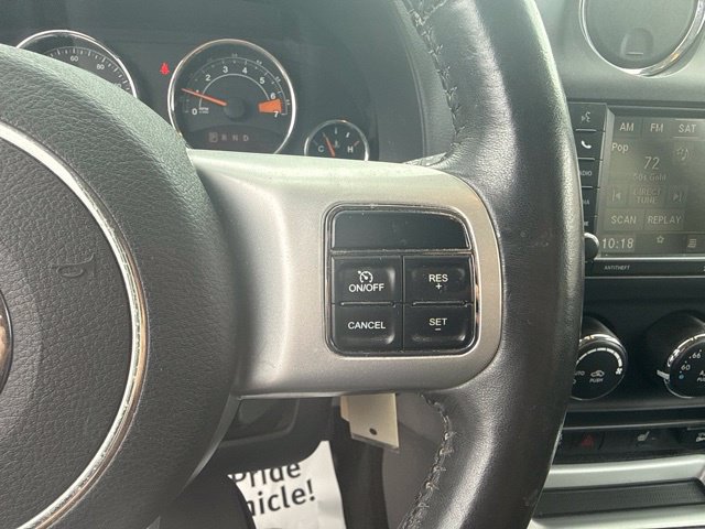 Used 2017 Jeep Compass Latitude FWD image 13