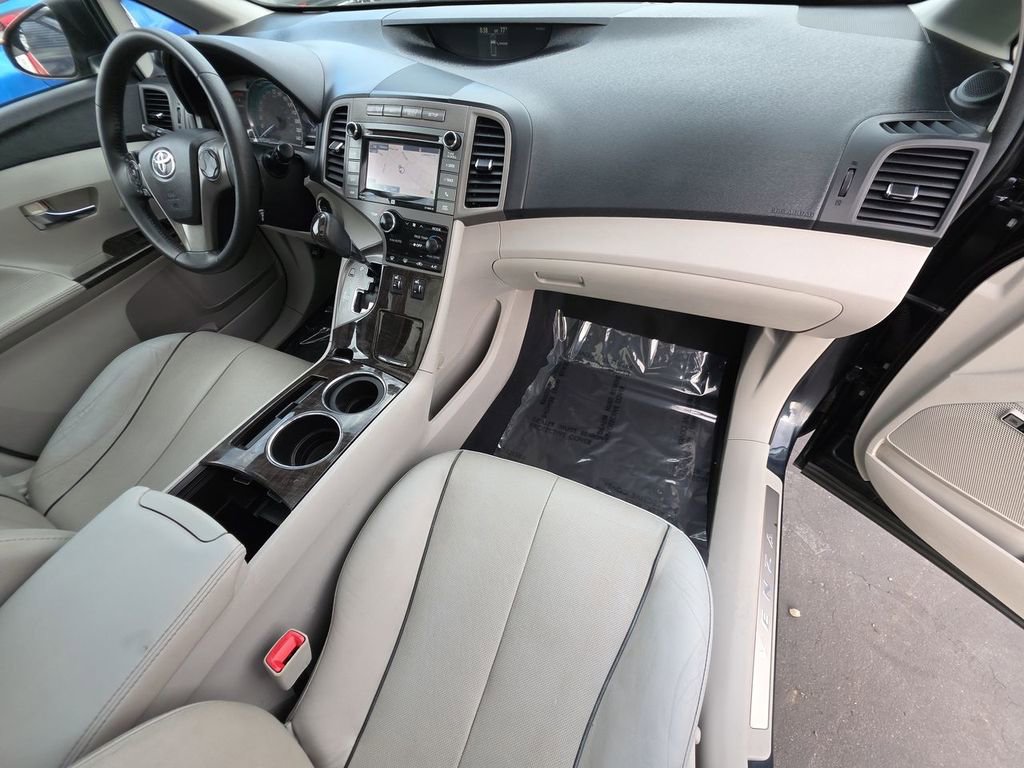 Used 2015 Toyota Venza XLE w/ XLE Premium Package FWD image 30