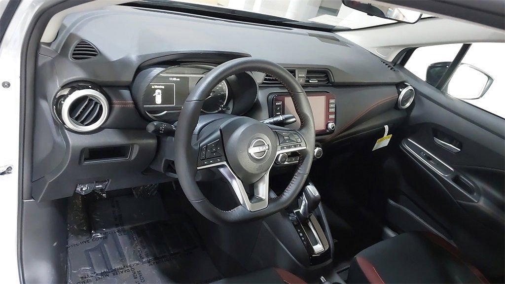 Used 2025 Nissan Versa SR w/ Trunk Package image 19