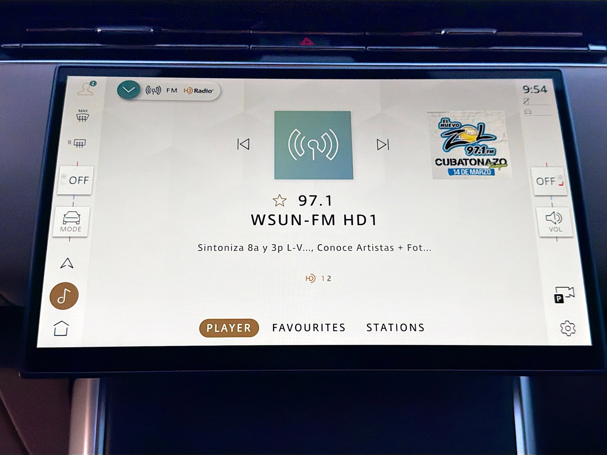 Used 2025 Land Rover Range Rover SE image 30