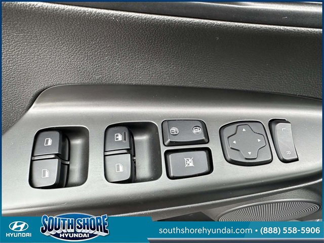 Certified 2022 Hyundai Kona SE image 19