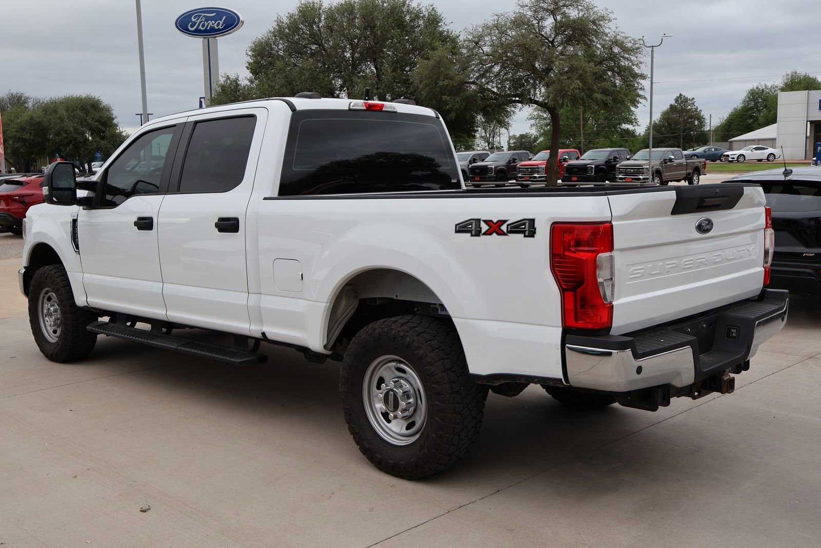 Used 2022 Ford F250 XL w/ Power Equipment Group AWD/4WD image 11