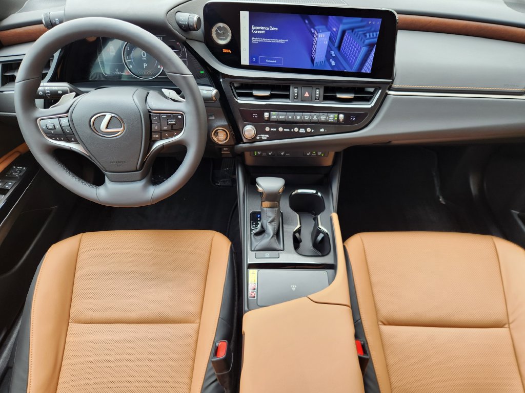 Certified 2024 Lexus ES 350 w/ Premium Package FWD image 26