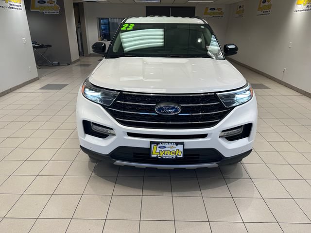 Used 2023 Ford Explorer XLT w/ Equipment Group 202A AWD/4WD image 27